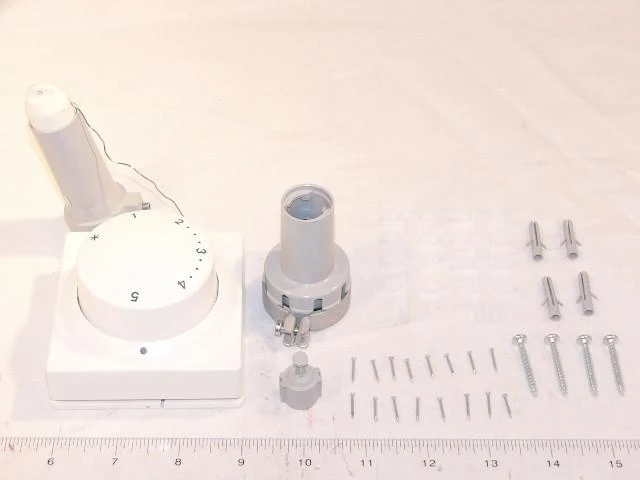 Danfoss 013G-8568 - WallMntSnsr&Dial 26'Cap RA2000 1 Danfoss 013G-8568 - WallMntSnsr&Dial 26'Cap RA2000