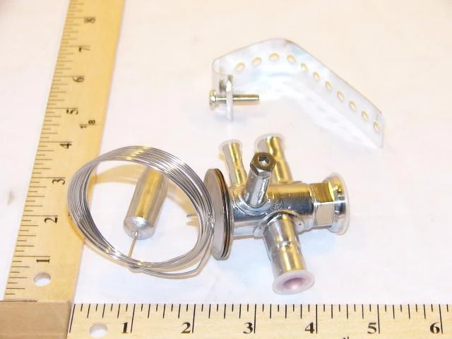 Danfoss 068U2237 - 3/8"x1/2"TUAE Element/ValveR22 1 Danfoss 068U2237 - 3/8"x1/2"TUAE Element/ValveR22