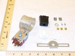 Danfoss 077B7006 - TSTAT FOR FREEZER With ACTV SIGNL